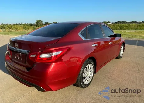 2016 Nissan Altima 2.5 z USA, uszkodzony, nr VIN 1N4AL3AP5GC13532